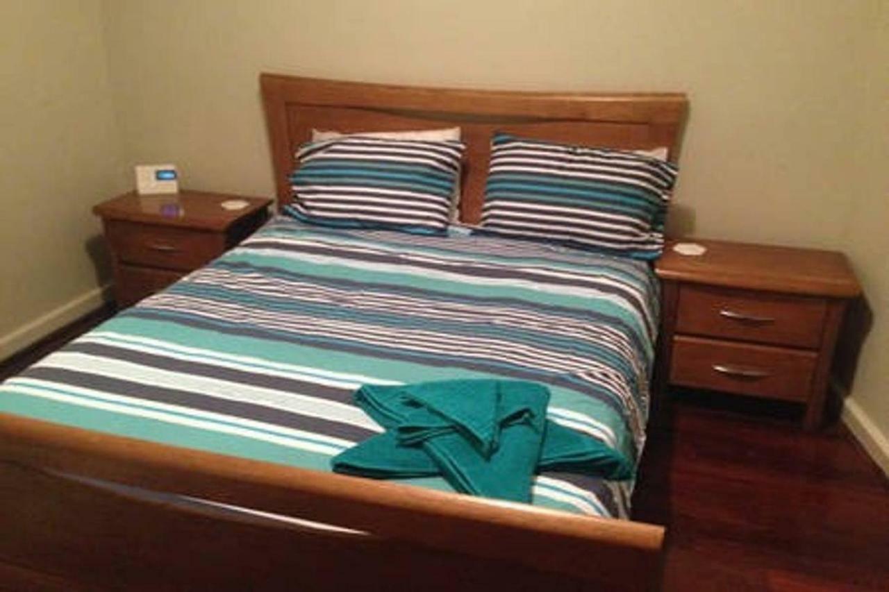 Affordable & Comfortable Apartment On Langley Park Perth Eksteriør bilde